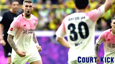 Record-breaking Bayern march closer to Bundesliga title